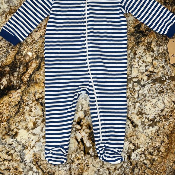 NWT Chick Pea Baby Boys Blue & White Footed Coverall and Hat, 2 Piece Set -6-9 M - Picture 4 of 9